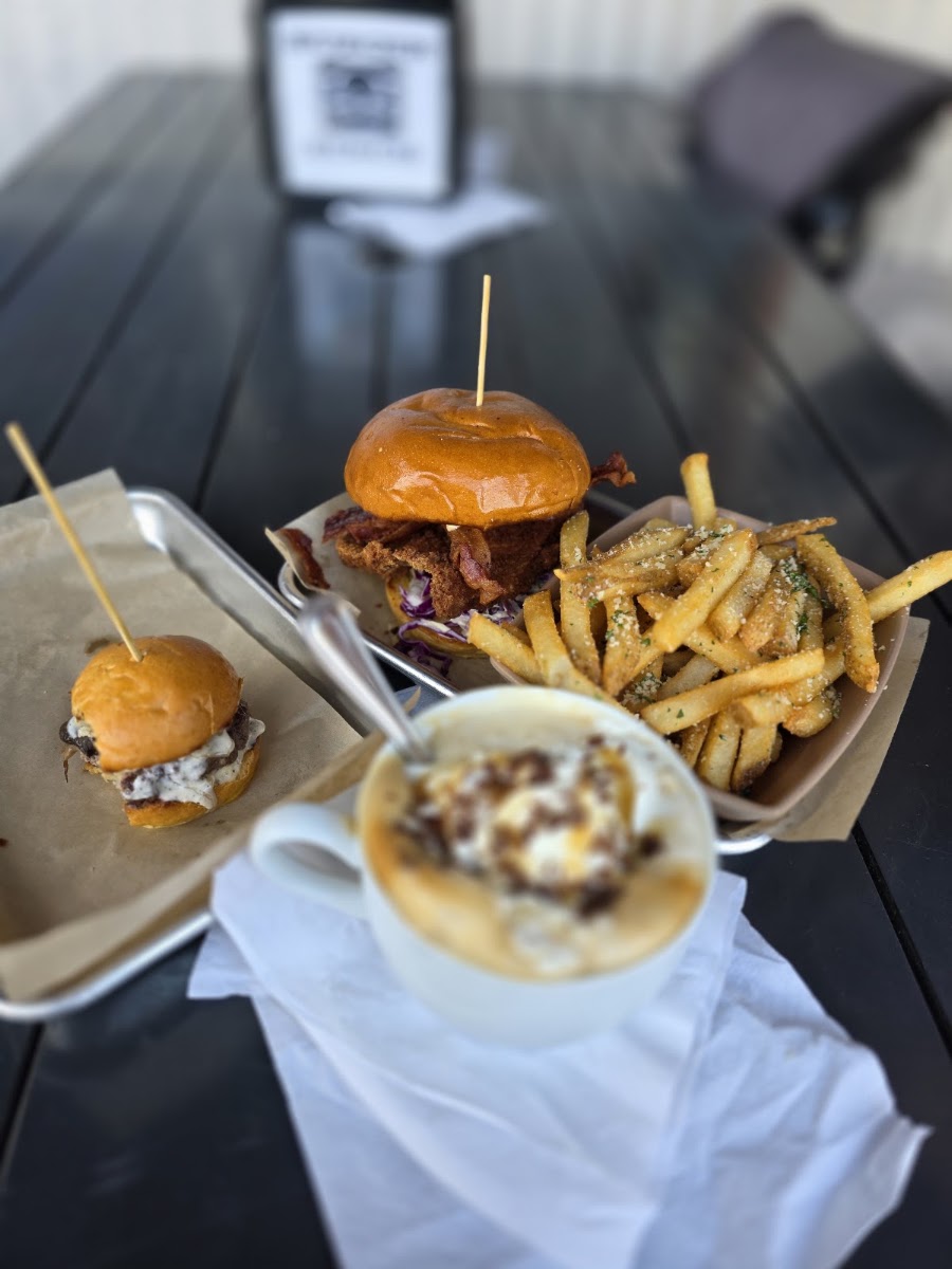 Burger Bench Escondido photo 4