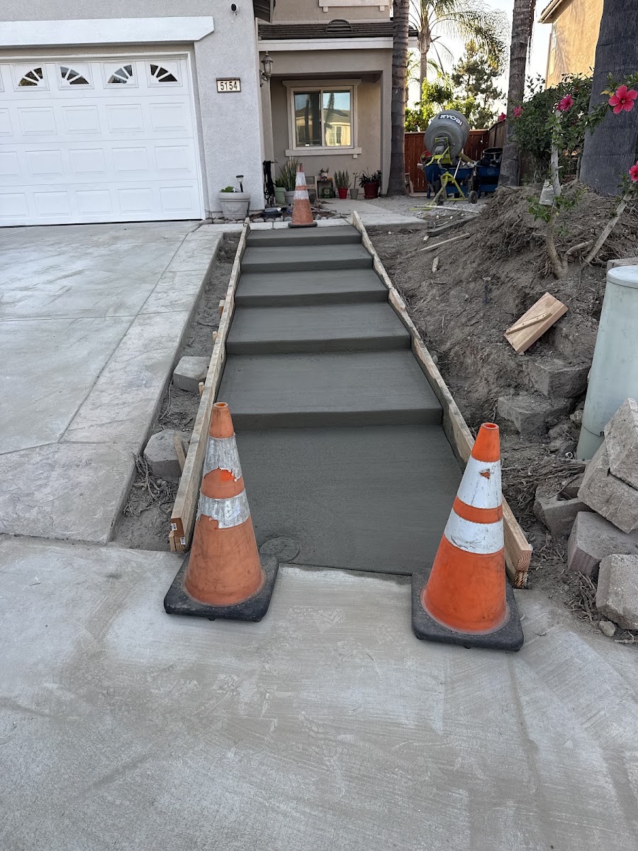 Francisco Landscaping - Unlicensed Contractor photo 3